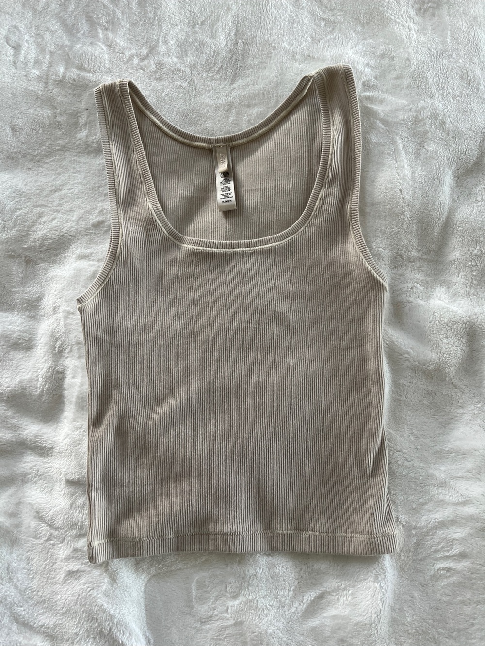 SKIMS Ribbed Tank Top - Light Beige. Size M.